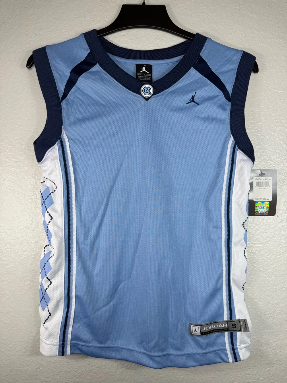 North Carolina tar heels basketball jersey Size Small Jordan Navy Blue Vneck